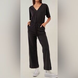 Pact Revive Deep V-Neck Organic Cotton Jumpsuit Women’s Size S